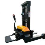CDDO15/20 Outdoor Electric Stacker 1.5–2.0 Ton Wide Leg Walkie Type CDDO Electric Stacker 1.5–2.0 Ton Wide Leg Walkie Type