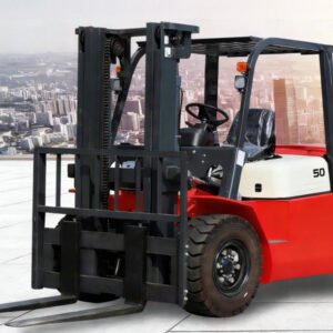 CPC50 5 Ton 4 Wheel Diesel Forklift for Heavy Duty Industrial Applications