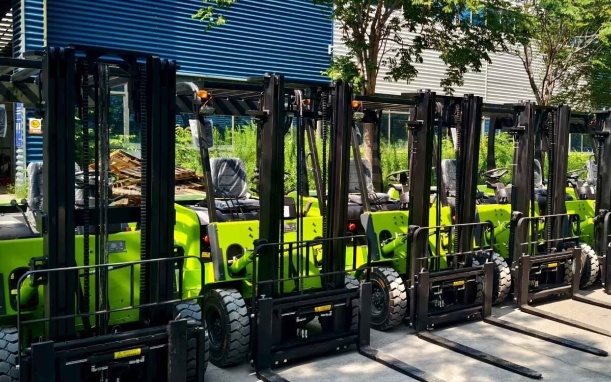 How Much Does a Reach Truck Cost? Full Pricing Guide (2026)