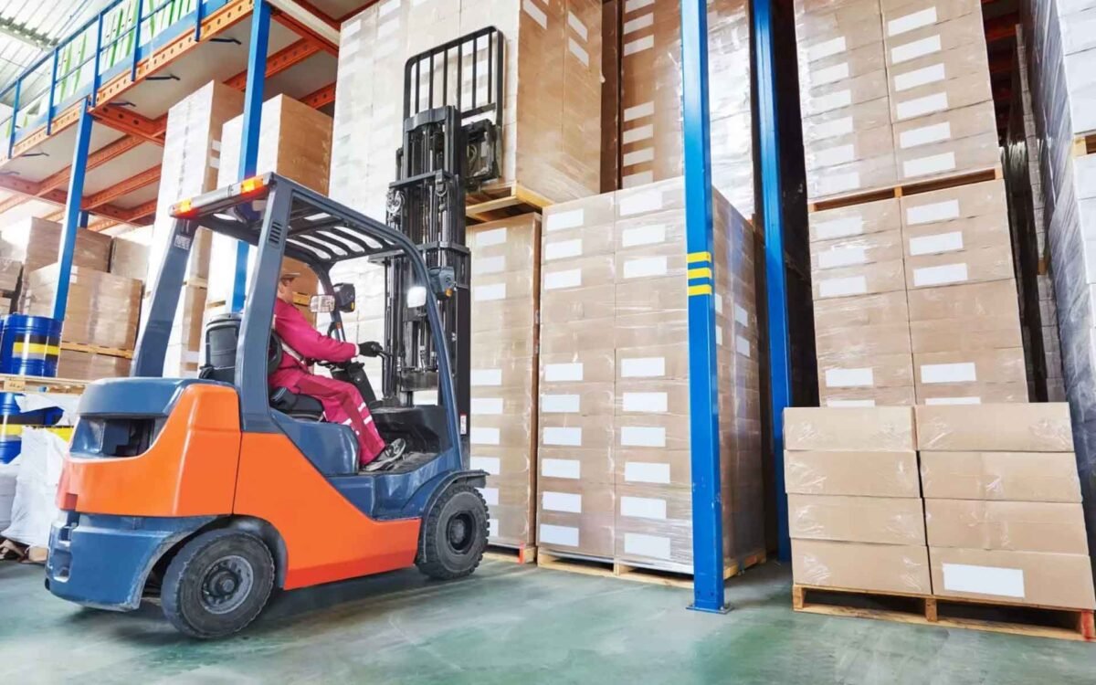 How to Lift a Pallet with a Forklift