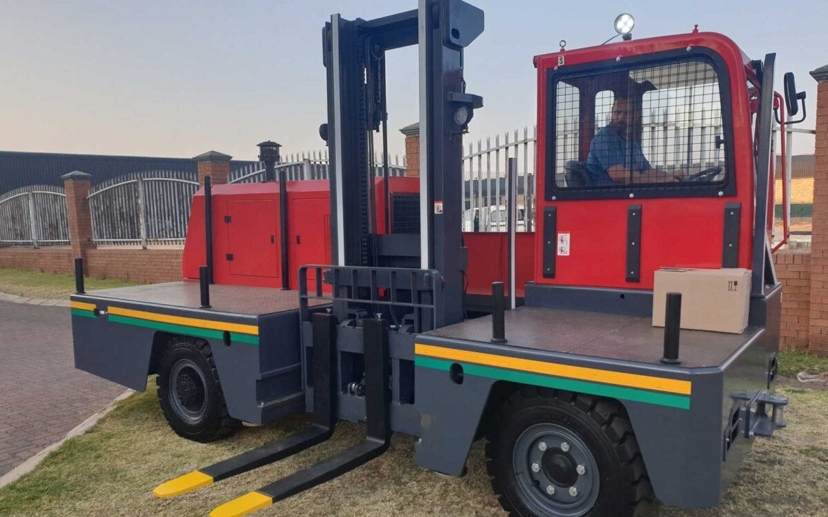 Side Loader Forklifts: The Strategic Advantage for Long-Load Logistics