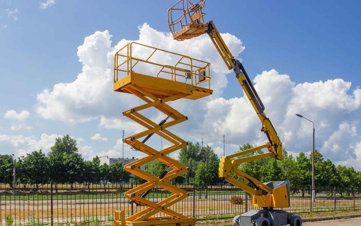 What Does a Cherry Picker Look Like? A Buyer’s Visual Identification Guide