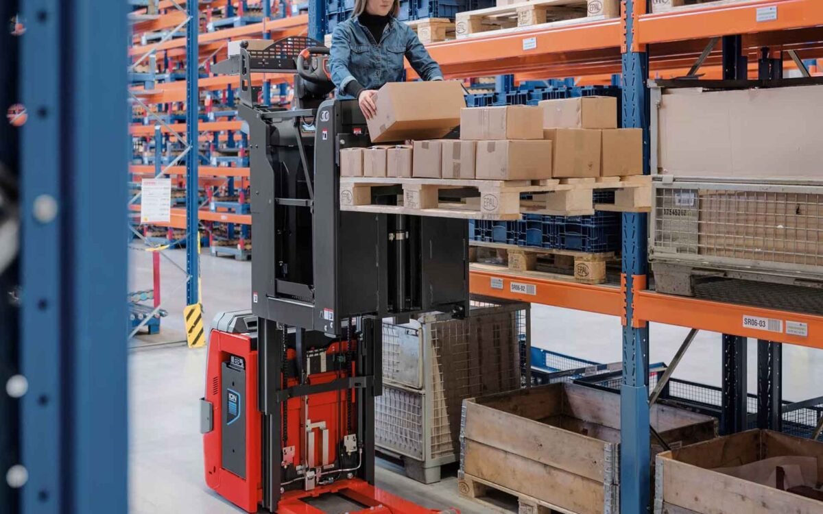 What Is a Cherry Picker in a Warehouse? (And What It Actually Refers To)