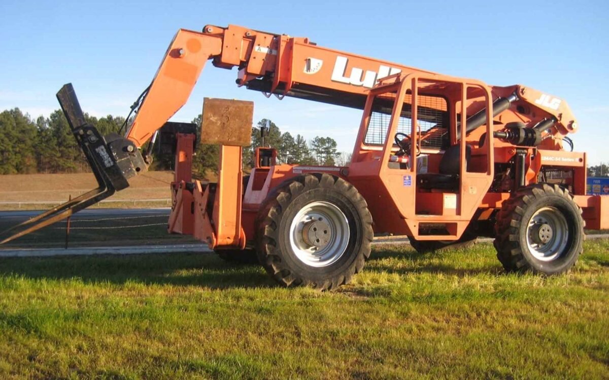 What Is a Lull Forklift (Lull Lift or Lull Machine)? A Complete Guide to Telehandlers
