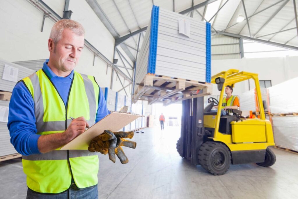 how much does it cost to rent a forklift