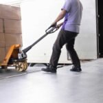 how to lift a pallet without a forklift