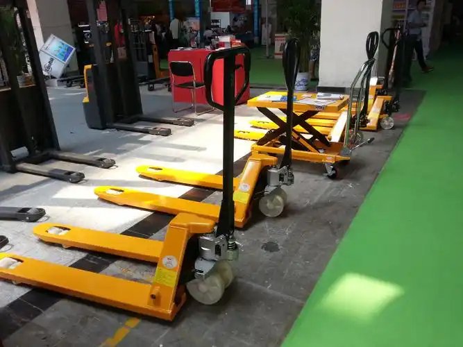 Where to Rent a Pallet Jack: Best Rental Options for Warehouses & Moving