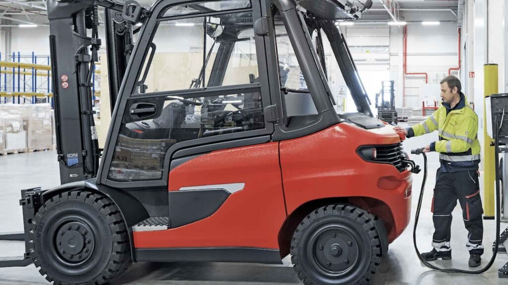 The Real Problem With Lithium Forklifts in Multi-Shift Warehouses